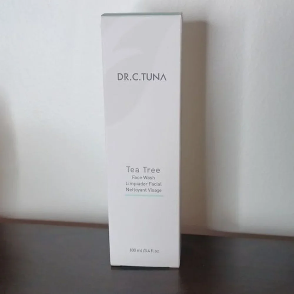 Dr. C. Tuna Tea Tree Face Wash - New In Box - Picture 1 of 1